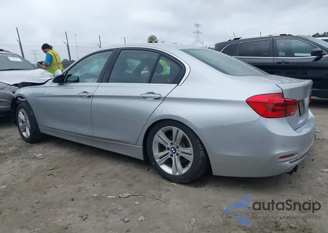 2017 BMW 330I z USA, uszkodzony, nr VIN WBA8B9G5XHNU09444